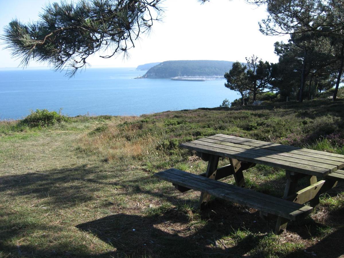 Le Dixmude, Proche De Morgat Crozon